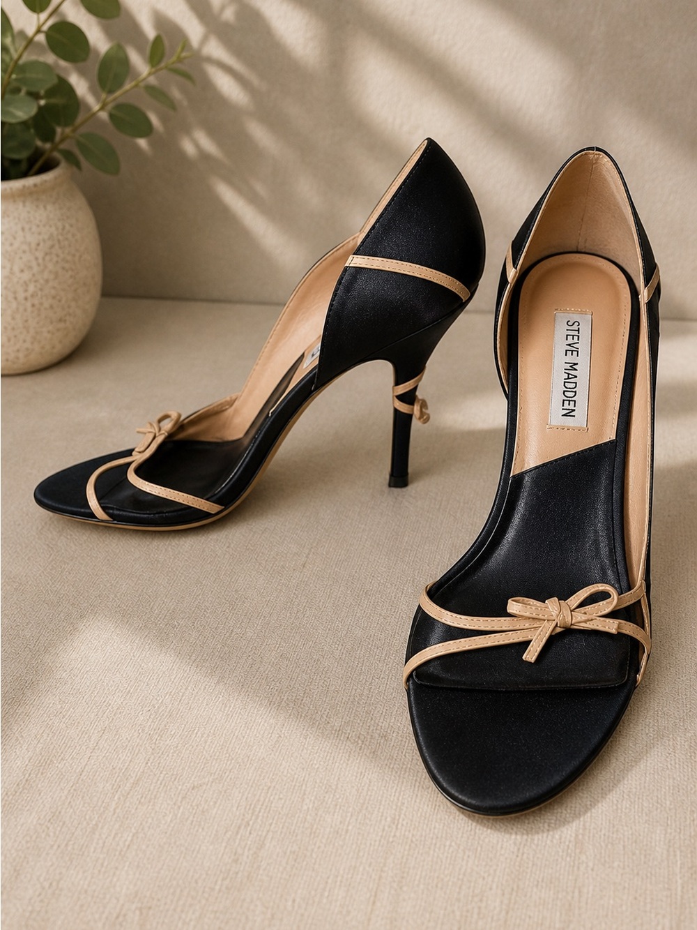 Steve Madden Women's Open Toe Black Satin Tan Bow Pumps Size 7.5 Bellagio